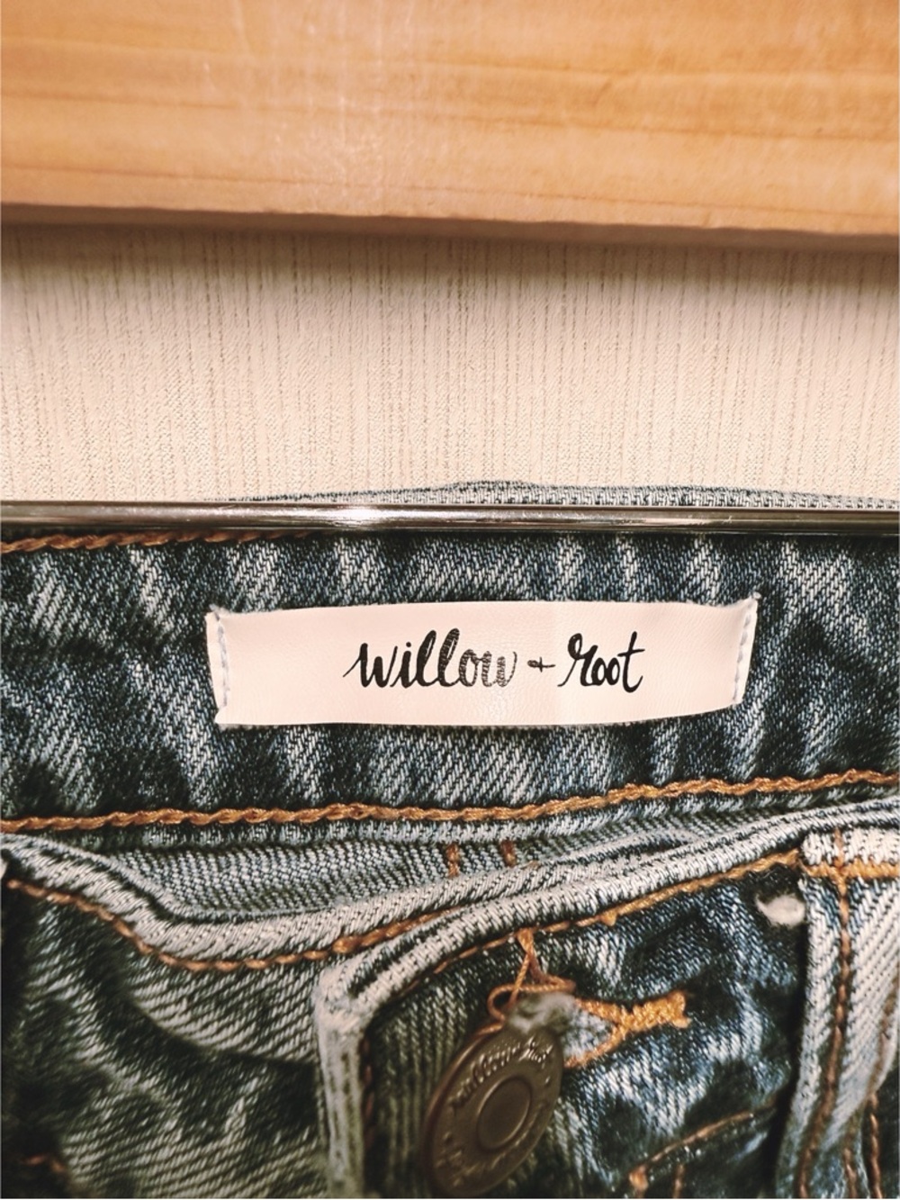 Willow + Root The Flared Out High Rise Split Hem Jeans, Size 24 - Picture 8 of 12